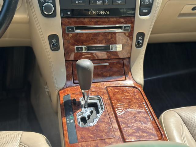 Toyota Crown 2007 модификация 2.5L Royal Special edition – фото 18