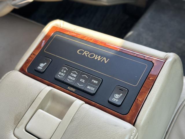 Toyota Crown 2007 модификация 2.5L Royal Special edition – фото 20