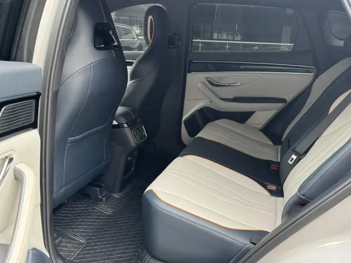 BYD Song PLUS DM 2024 Model DM-i Honor Edition 71KM Luxury Model – фото 9