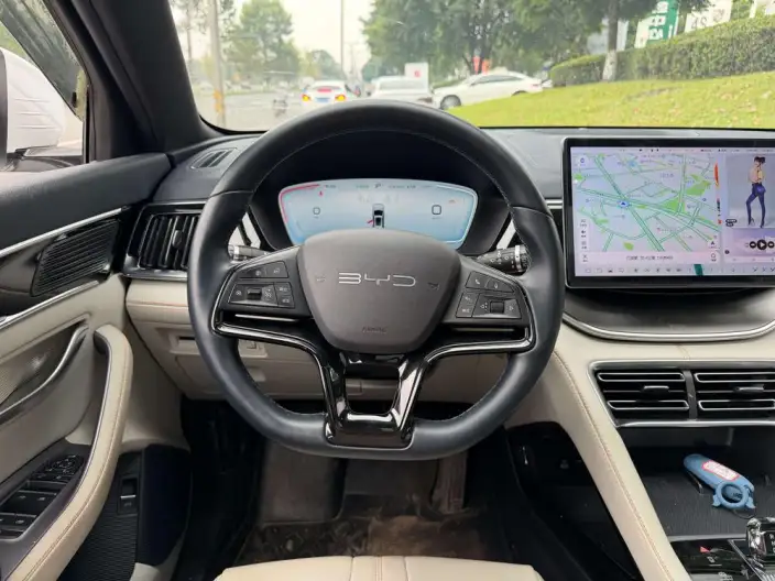 BYD Song PLUS EV 2023 Model Champion Edition 520KM Noble Model – фото 10