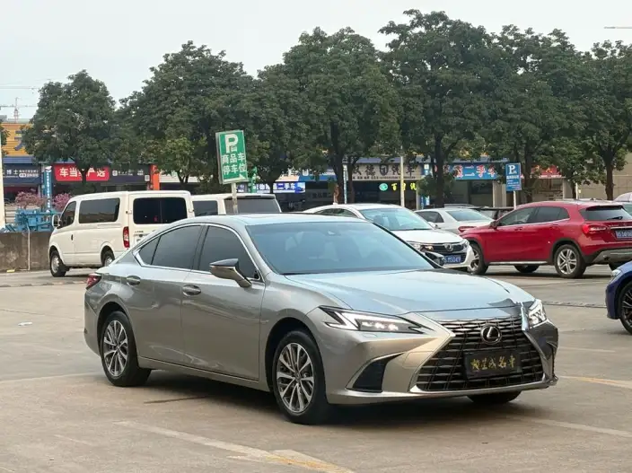 Lexus ES 2025 Model 200 Premium – фото 3