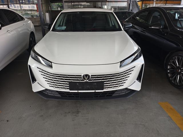 Changan Yida 2023 1.5T GDI Automatic Premium – фото 2