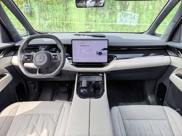 ZEEKR 009 2024 7-seat Aisle AWD 108kWh – фото 11