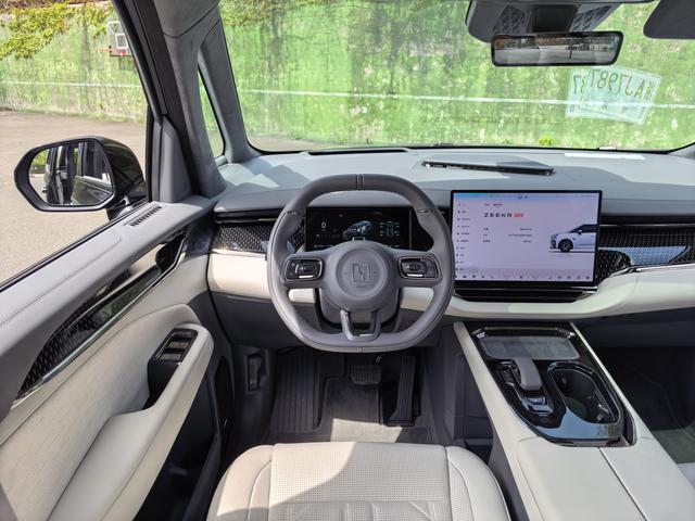 ZEEKR 009 2024 7-seat Aisle AWD 108kWh – фото 13