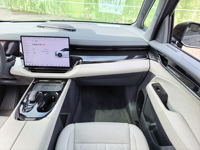 ZEEKR 009 2024 7-seat Aisle AWD 108kWh – фото 14