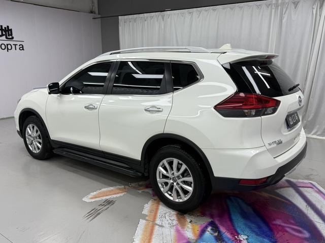 Nissan X-Trail 2022 2.0L 2WD SmartLink Premium – фото 4