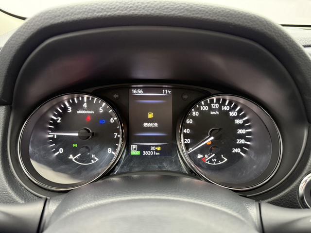 Nissan X-Trail 2022 2.0L 2WD SmartLink Premium – фото 7