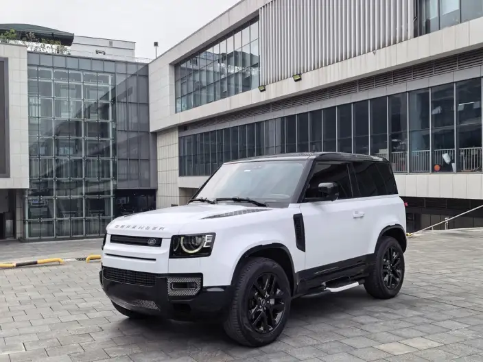 Land Rover Defender 2022 Model 90 P400 XS – фото 1