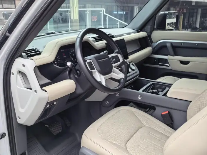 Land Rover Defender 2022 Model 90 P400 XS – фото 8