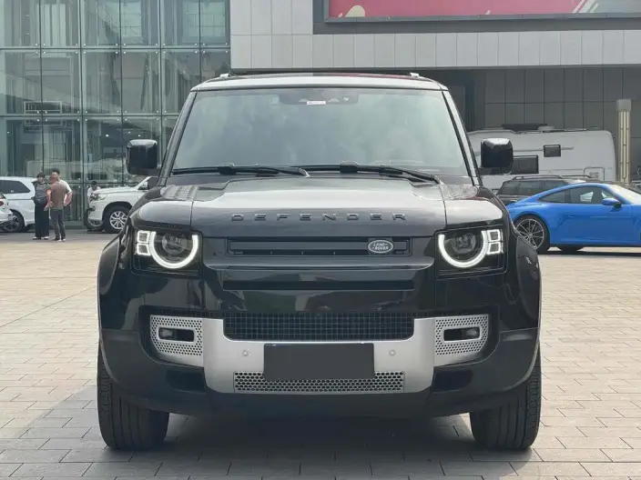 Land Rover Defender 2024 Model 90 3.0T P400 HSE – фото 2