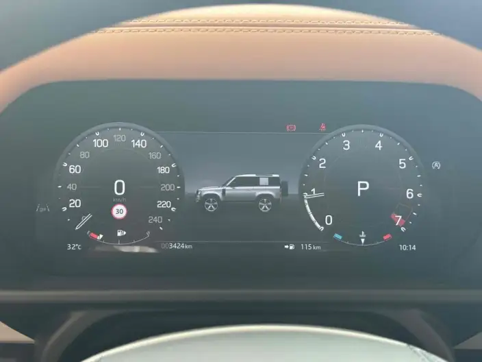 Land Rover Defender 2024 Model 90 3.0T P400 HSE – фото 9