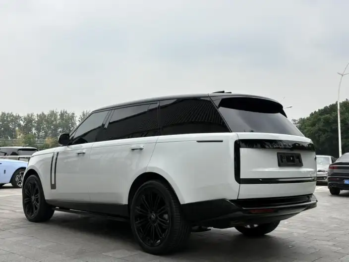 Range Rover 2023 Model 3.0 L6 400PS Shengshi Extended Edition – фото 3