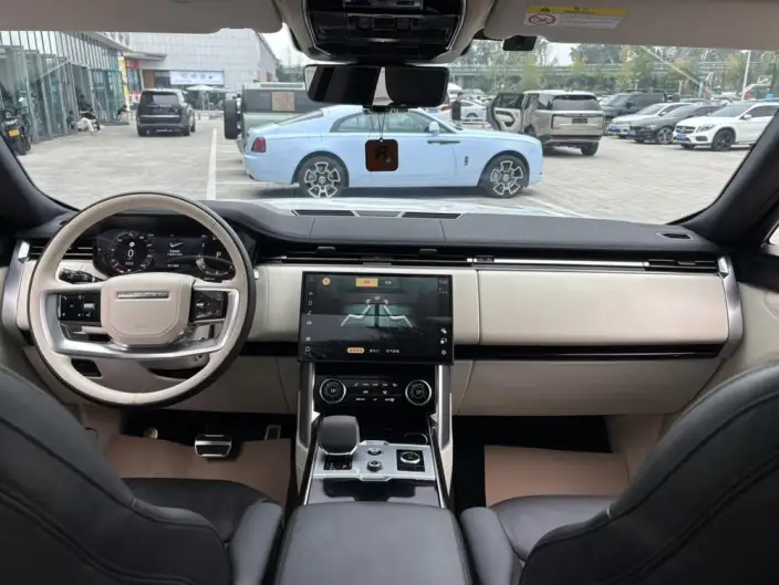 Range Rover 2023 Model 3.0 L6 400PS Shengshi Extended Edition – фото 8