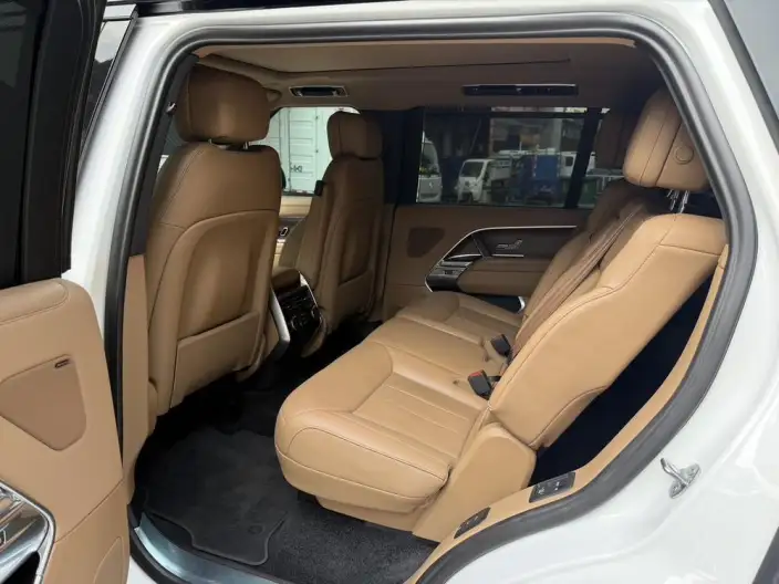 Range Rover 2023 Model 3.0 L6 400PS Shengshi VII seat Extended Edition – фото 7