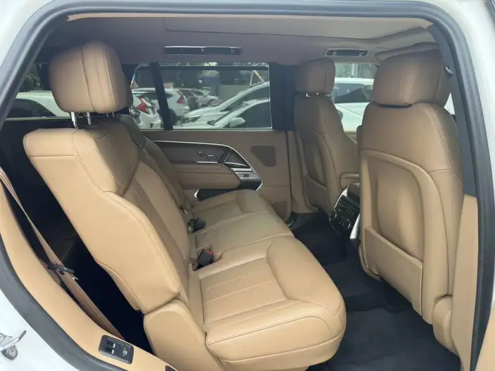 Range Rover 2023 Model 3.0 L6 400PS Shengshi VII seat Extended Edition – фото 9
