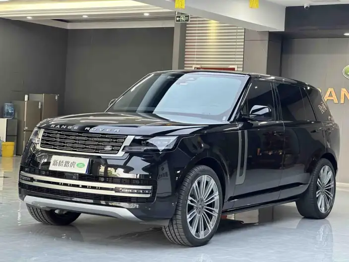 Range Rover 2023 Model 3.0 L6 400PS Shengshi Extended Edition – фото 1