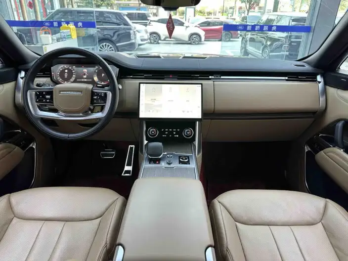 Range Rover 2023 Model 3.0 L6 400PS Shengshi Extended Edition – фото 9
