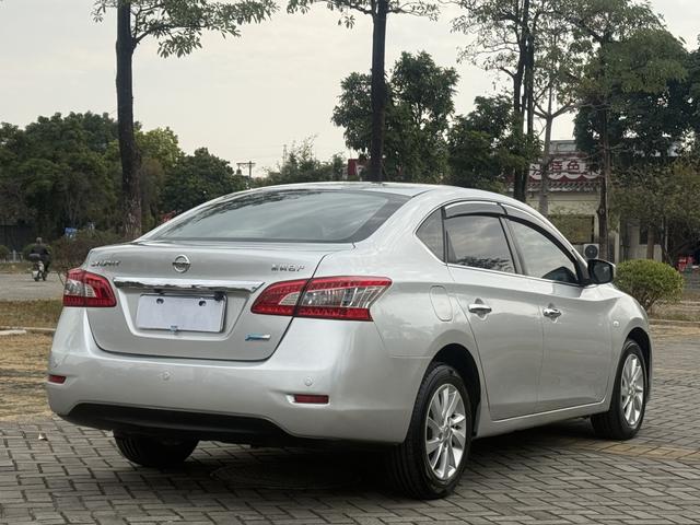 Nissan Sylphy 2014 1.6XV CVT Premium – фото 9