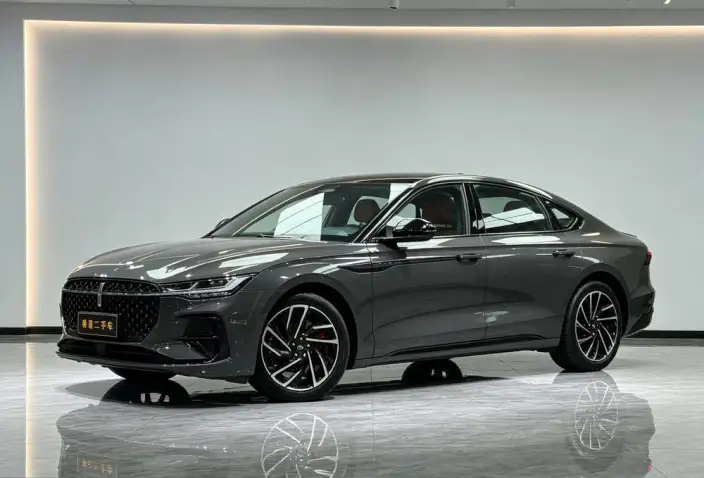 Lincoln Z 2022 Model Facelift i Cool Zunyao Edition – фото 1
