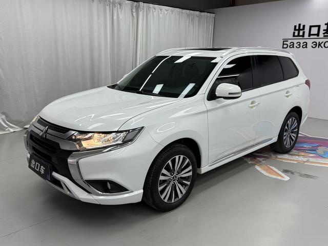 Mitsubishi Outlander 2021 2.0L 2WD Premium 5-Seater – фото 1