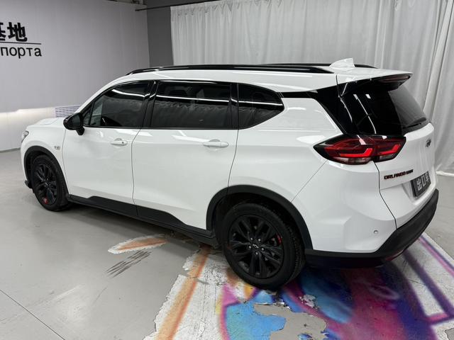 Chevrolet Orlando 2020 Mild Hybrid Redline 530T Enjoy 5+2 – фото 4