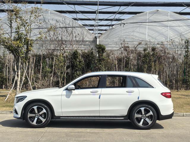 Mercedes-Benz GLC Модель 2019 года GLC 260 L 4MATIC Luxury – фото 3