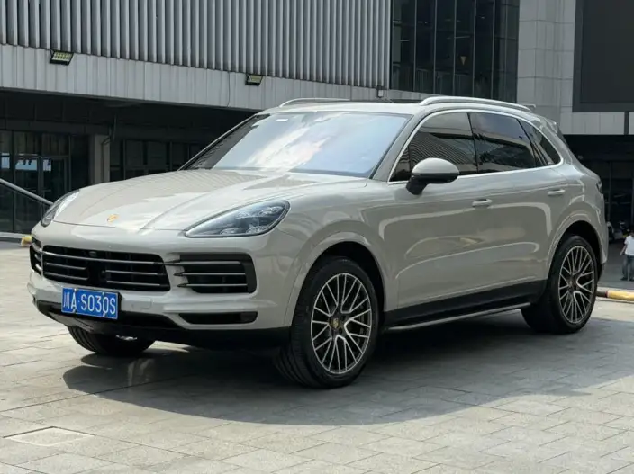 Cayenne 2019 Model Cayenne 3.0T – фото 1