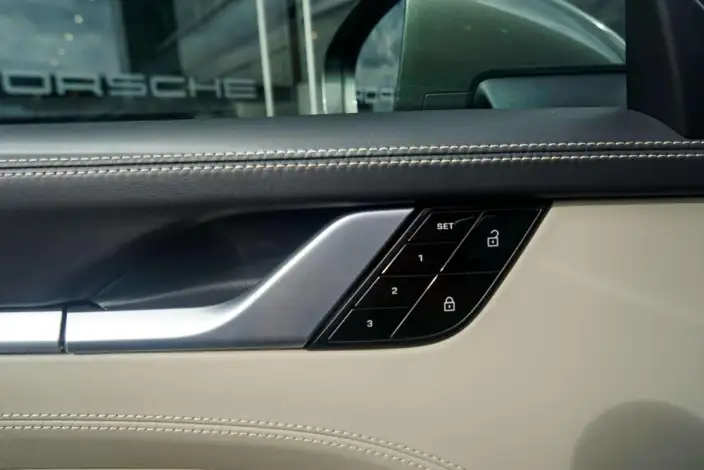 PORSCHE 911 2019 Model Carrera S 3.0T – фото 10