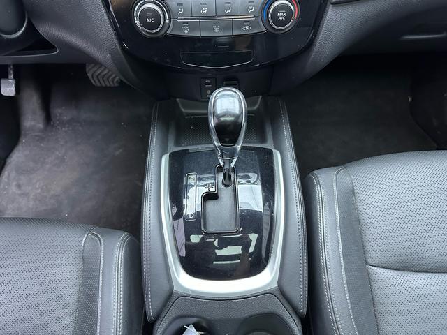 Nissan X-Trail 2017 модификация 2.0L CVT VII seat Com f ort Edition 2WD – фото 5