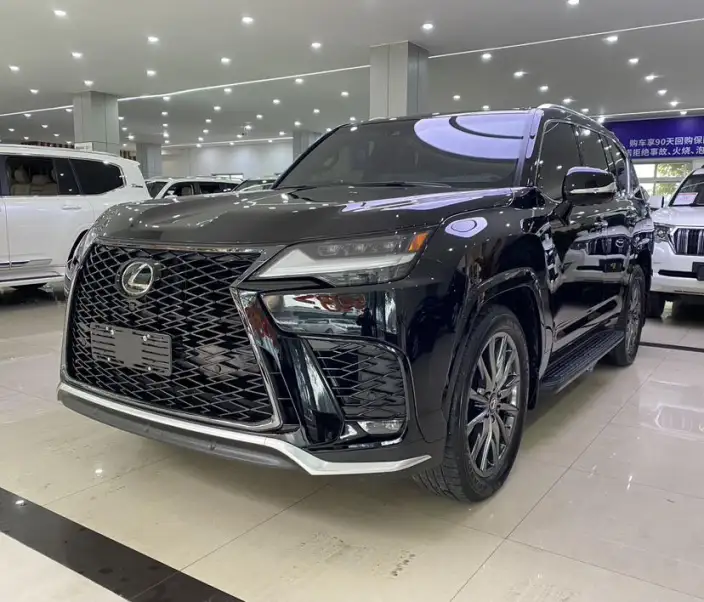 Lexus LX 2023 Model 3.5T Automatic 4WD 7 seat Parallel Imported – фото 1