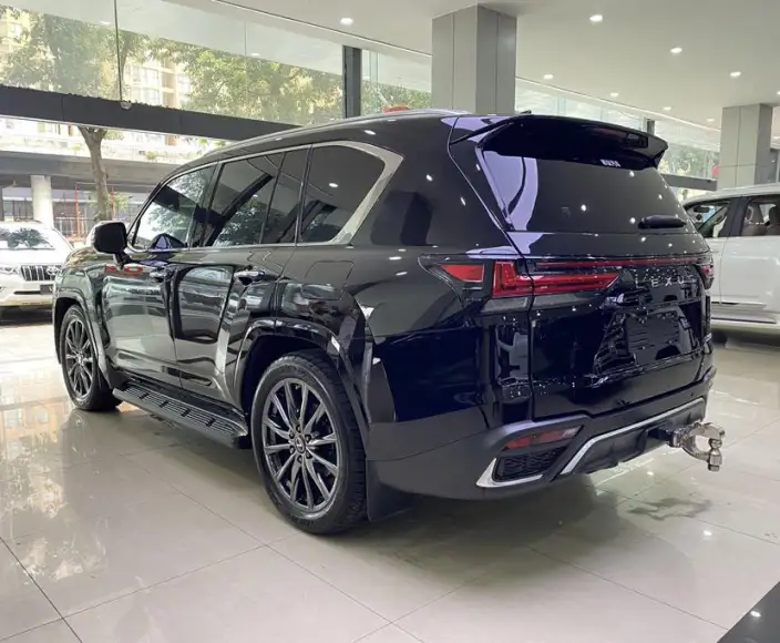Lexus LX 2023 Model 3.5T Automatic 4WD 7 seat Parallel Imported – фото 4