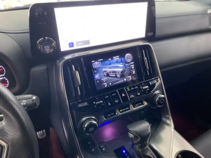 Lexus LX 2023 Model 3.5T Automatic 4WD 7 seat Parallel Imported – фото 8