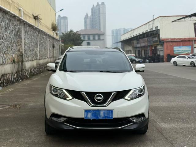 Nissan Qashqai 2017 2.0L CVT Luxury China V – фото 2