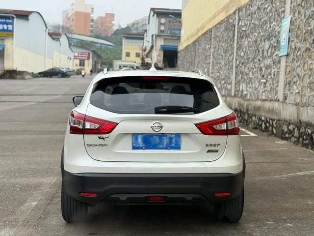 Nissan Qashqai 2017 2.0L CVT Luxury China V – фото 5