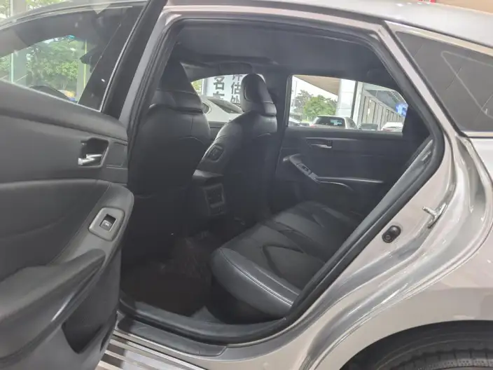 Toyota Avalon 2019 Model Hybrid 2.5L Deluxe Edition China V – фото 10