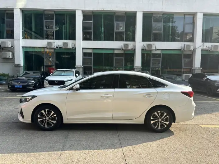 Changan Eado 2023 Model PLUS Changxiang Edition Blue whale NE 1.4T GDI DCT Noble Model – фото 4
