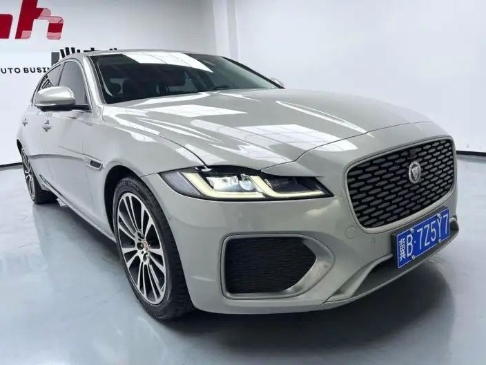 Jaguar XFL 2024 Model 2.0T P250 2WD Exclusive Deluxe Edition