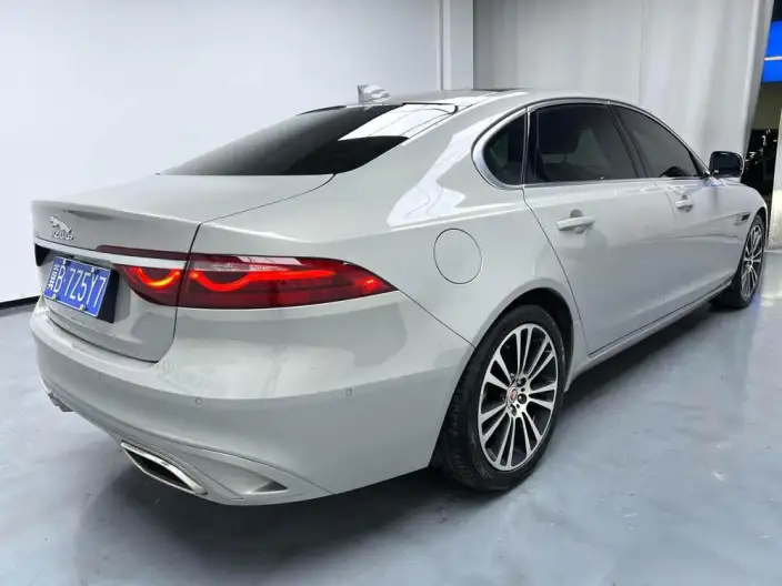Jaguar XFL 2024 Model 2.0T P250 2WD Exclusive Deluxe Edition – фото 6