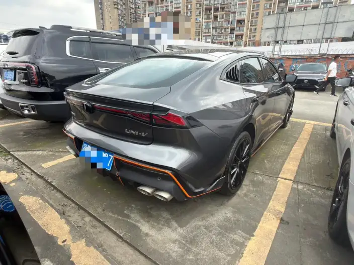 Changan UNI-V 2023 Model 1.5T Sports Edition – фото 5