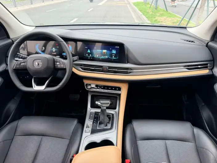 Changan CS55 PLUS 2022 Model Blue Whale Edition 1.5T DCT Luxury Model – фото 8