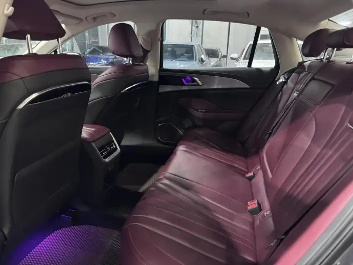 Hongqi H5 2023 Model 1.5T DCT Flag Rhythm Edition – фото 9
