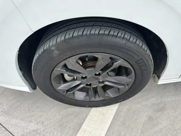 Yixuan 2023 Model Mach Version 1.5L Automatic Honor Edition – фото 9