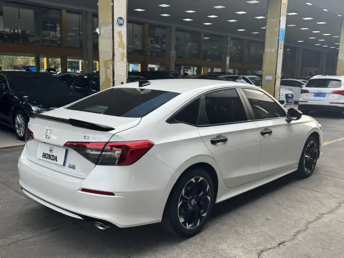 Honda Civic 2022 Model 240TURBO CVT Combustion Edition – фото 6