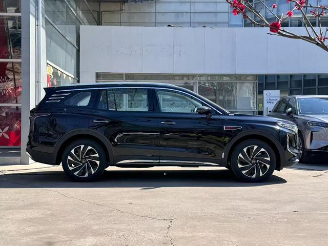 Hongqi HS7 PHEV 2025 модификация комплектация 2.0T 2WD Flag Xiang Edition 6 seat – фото 4