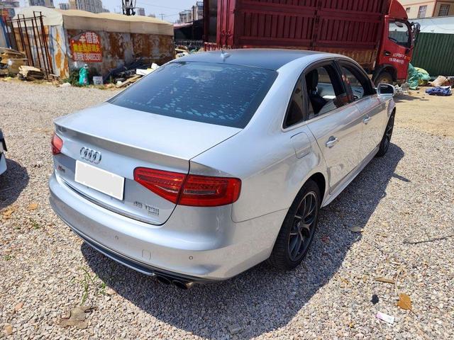 Audi A4 L 2013 модификация 40 TFSI quattro Sport Sport – фото 7