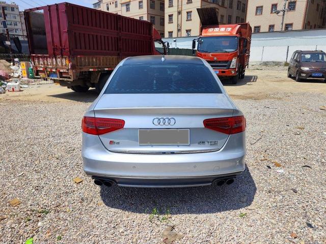 Audi A4 L 2013 модификация 40 TFSI quattro Sport Sport – фото 8