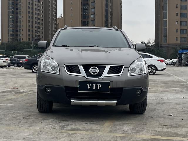 Nissan Qashqai 2012 2.0XV Thunder CVT 2WD – фото 2