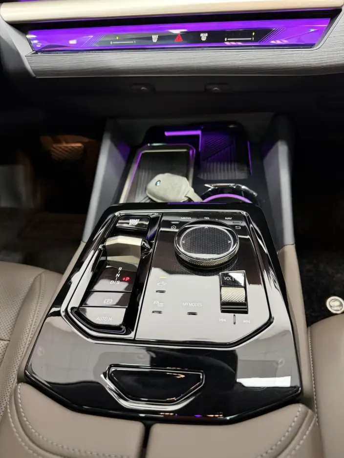 BMW 5 Series 2024 Model 530Li Leading Model M Sports Set – фото 7