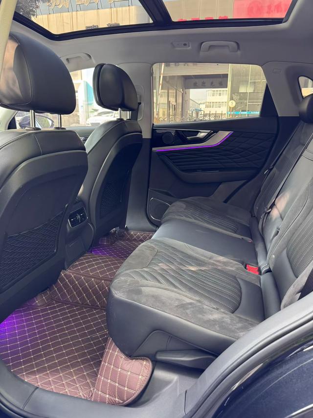 Hongqi HS5 2022 Facelift 2.0T Connected Qixiang AWD – фото 4
