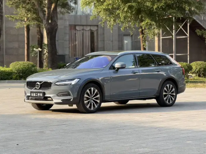 Volvo V90 2022 Model Cross Country B5 AWD Zhiyuan Edition